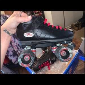 Riedell skates